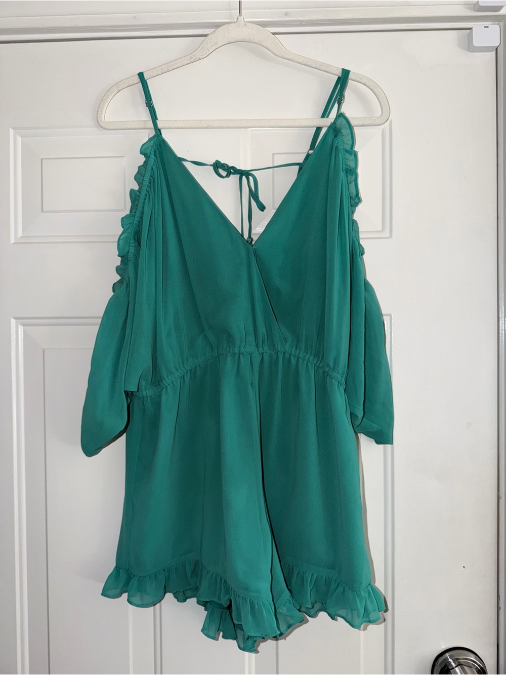 Lovers & Friends Teal Ruffle Cold-Shoulder Romper. Sz L